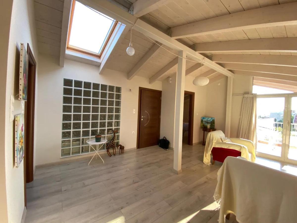 Sunny Apartment With Mountain View Patras Luaran gambar
