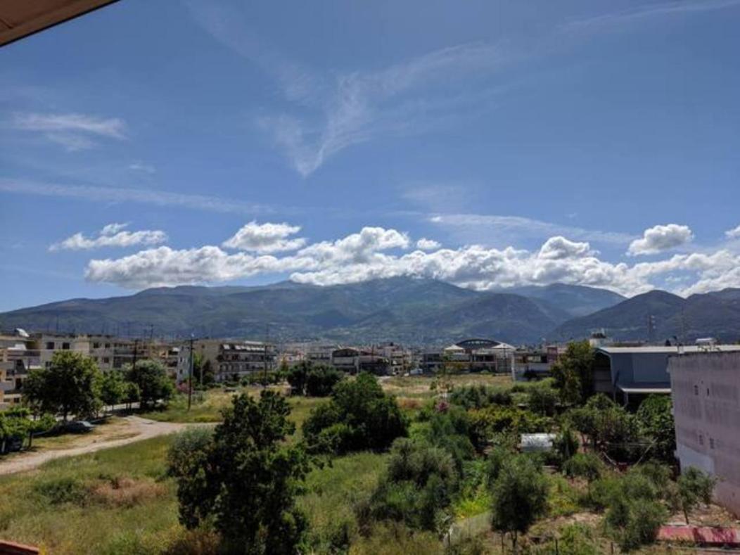 Sunny Apartment With Mountain View Patras Luaran gambar